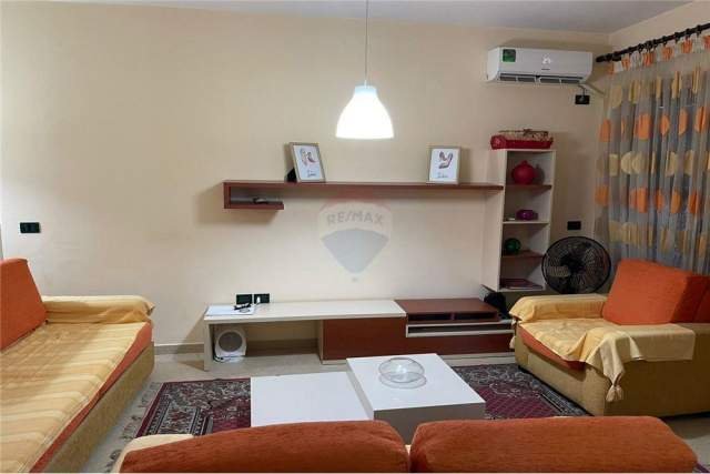 Tirane, jepet me qera apartament 2+1+BLK Kati 4, 106 m² 350 Euro (astir)