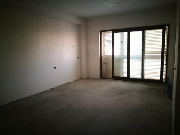 Tirane, shitet apartament 5+1 Kati 7, 313 m² 600.000 Euro (Kopshti zoologjik)