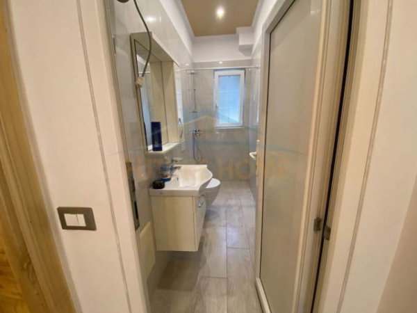 Tirane, jepet me qera apartament 2+1 Kati 1, 80 m² 350 Euro