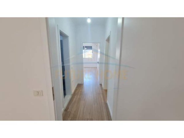 Tirane, shitet apartament 2+1+BLK Kati 3, 101 m² 135.000 Euro (DOM BOSCO)