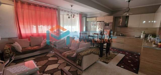 Tirane, jepet me qera apartament 2+1+A+BLK Kati 6, 104 m² 500 Euro (Rruga Don Bosko)