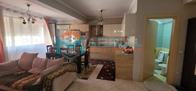 Tirane, jepet me qera apartament 2+1+A+BLK Kati 6, 104 m² 500 Euro (Rruga Don Bosko)