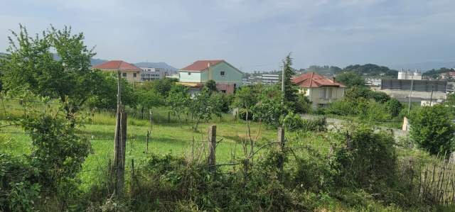 Tirane, shes truall 1.160 m² 70 Euro/m2 (Rruga Tirane - Durres)