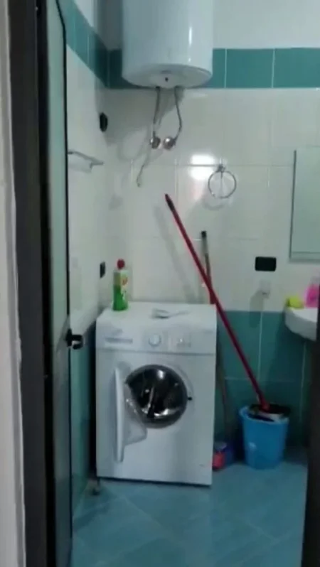 Tirane, jepet me qera apartament 1+1+Ballkon Kati 6, 70 m² 450 € (afer fish time)