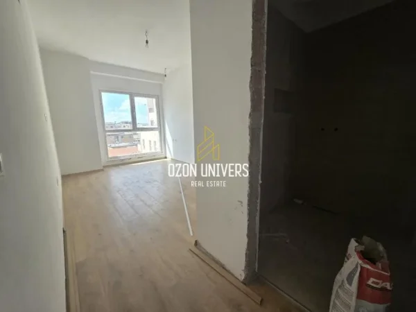 Dy Apartamente 2+1+2 për shitje në Kompleksin “Aura”, Laprakë!