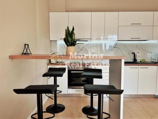 Tirane, jepet me qera apartament 1+1 Kati 5, 70 m² 690 € (Rruga Elbasanit)
