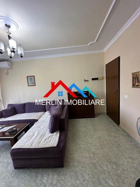 Tirane, jepet me qera apartament 2+1+Ballkon Kati 3, 80 m² 500 € (RRUGA ARTAN LENJA,ISH-FUSHA AVIACIONIT)