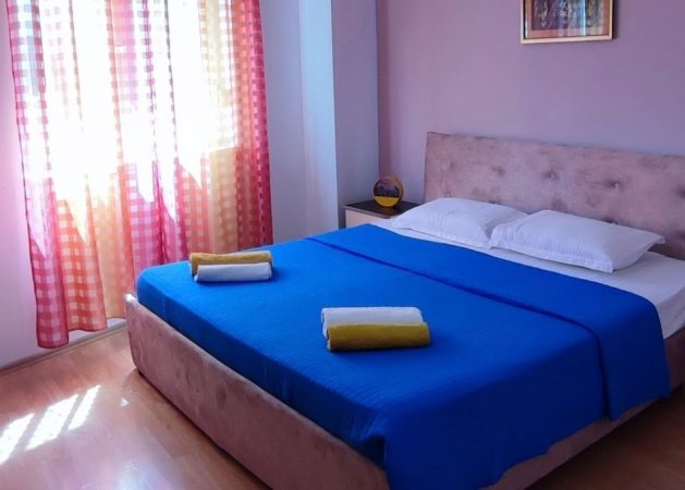 Me Qera : 1+1📍21 Dhjetori (Kompleksi Kontakt) - 520€- S. 70m² - Vendodhje Elitare🔥