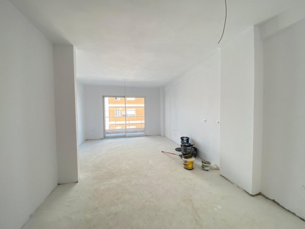 Tirane, shitet apartament 2+1 Kati 1, 92 m² 130.000 € (ID: 1008-23)
