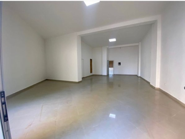 Tirane, shitet ambjent biznesi Kati 0, 85 m² 155.000 € (UNAZA E RE)