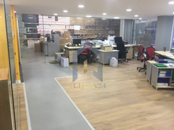 Tirane, jap me qera zyre Kati 0, 330 m² 2.970 € (Kopshti Botanik Rruga Rreli)