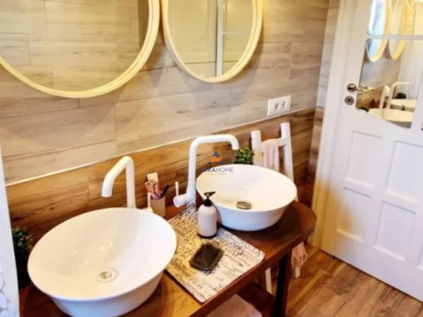 Tirane, shitet apartament 2+1+Aneks+Ballkon Kati 4, 100 m² 173.000 € (RRUGA SIRI KODRA, UNAZE)