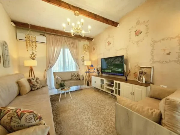 Tirane, shitet apartament 2+1+Aneks+Ballkon Kati 4, 100 m² 173.000 € (RRUGA SIRI KODRA, UNAZE)