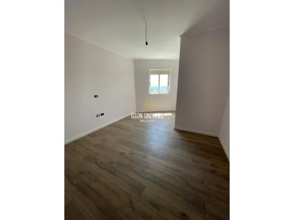 Tirane, shitet apartament 2+1 Kati 4, 124 m² 124.000 € (Fresk)