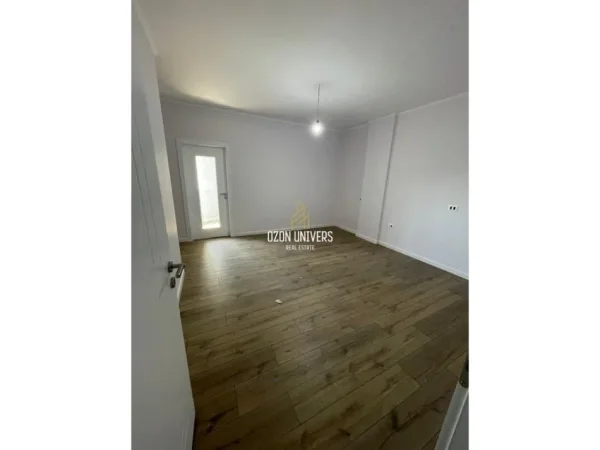 Tirane, shitet apartament 2+1 Kati 4, 124 m² 124.000 € (Fresk)