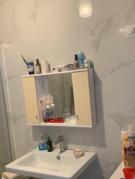 Tirane, jap me qera apartament 3+1+Ballkon Kati 5, 105 m² 600 € (Kinostudio)