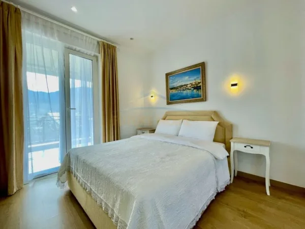 Tirane, shitet Vile 2 Katshe Kati 4, 931 m² 850.000 € (Mullet)