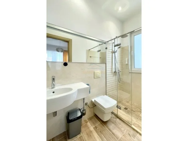 Tirane, shitet Vile 2 Katshe Kati 4, 931 m² 850.000 € (Mullet)