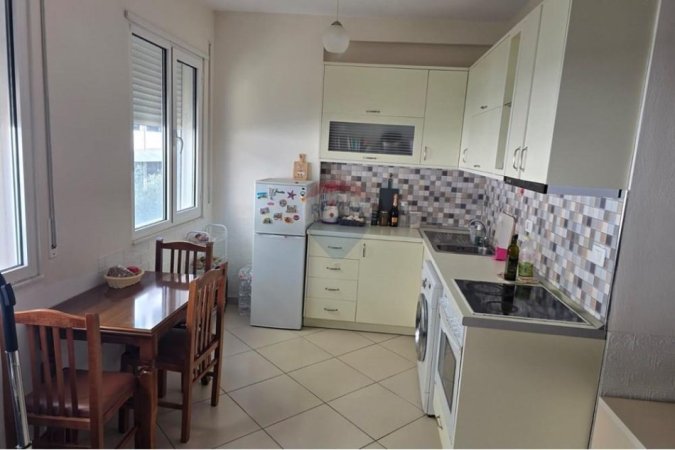 shitet apartament 1+1+Ballkon 115.000 €