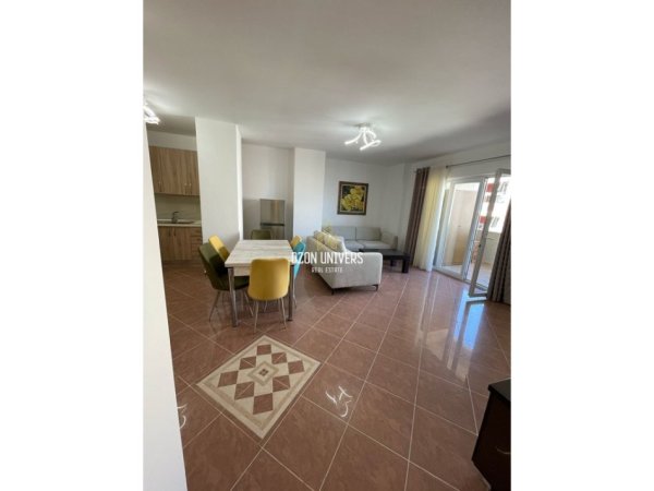 Tirane, shitet apartament 2+1+Ballkon Kati 6, 122 m² 199.000 € (Xhamlliku, Kompleksi Kolombo)