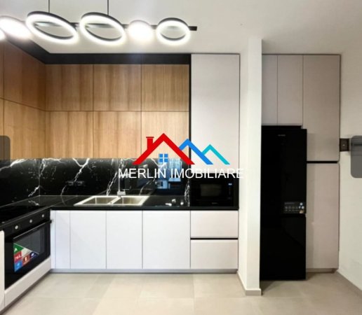 Tirane, jepet me qera apartament 1+1+Ballkon Kati 2, 85 m² 900 € (MYSLYM SHYRI)