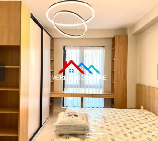 Tirane, jepet me qera apartament 1+1+Ballkon Kati 2, 85 m² 900 € (MYSLYM SHYRI)