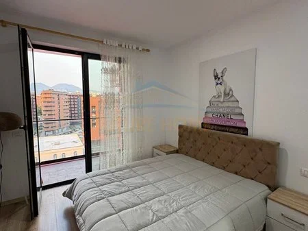 Tirane, jepet me qera apartament 1+1 Kati 7, 65 m² 450 € 