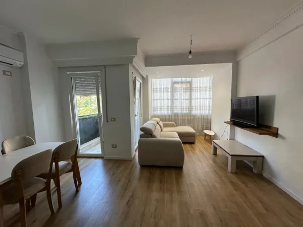 Tirane, shes apartament 2+1 Kati 2, 89 m² 190.000 € (Tek Materniteti i Ri.)