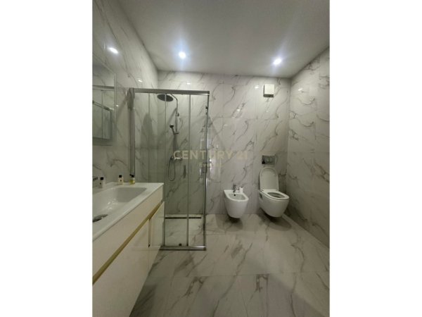 Tirane, jap me qera apartament 2+1 Kati 5, 113 m² 550 € (Astir)