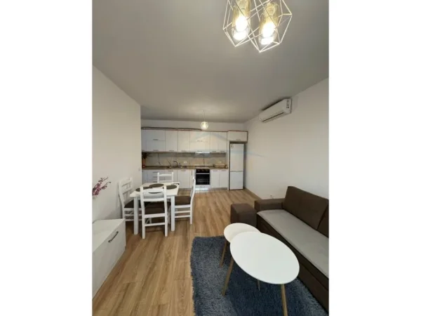 Tirane, jepet me qera apartament 1+1+Ballkon Kati 7, 65 m² 450 € (Rezidenca Future Home), Unaza e Re
