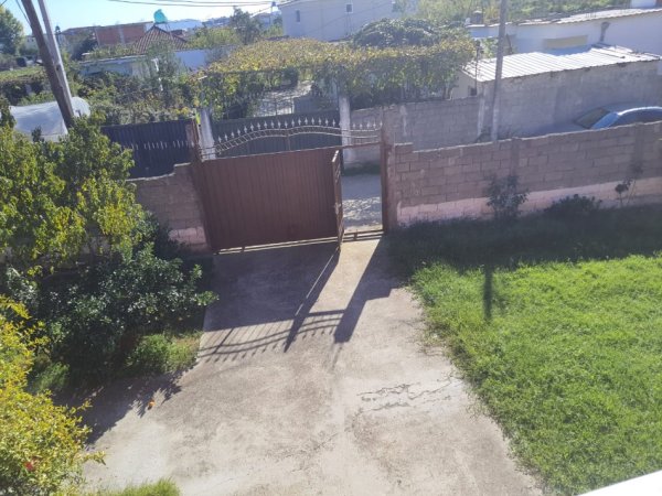 Tirane, jepet me qera Vile 2+1+Aneks+Ballkon Kati 2, 120 m² 500 € (Kamez)