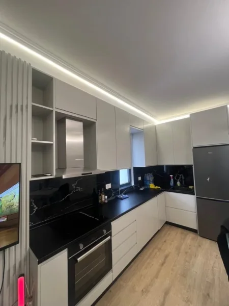 Tirane, shitet apartament 1+1+Ballkon Kati 11, 69 m² 160.000 € 