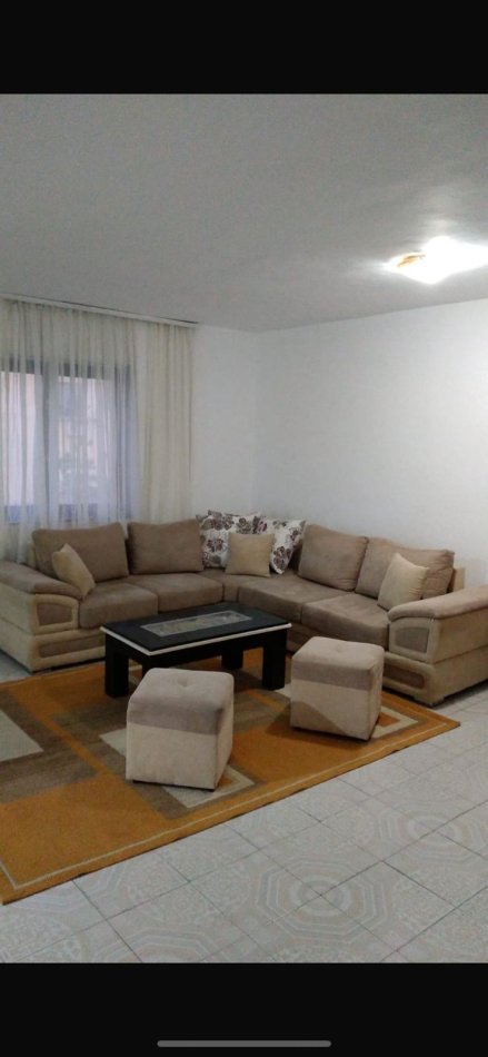 Tirane, jepet me qera apartament 1+1+Ballkon Kati 5, 70 m² 510 € (rruga preng bibe doda)