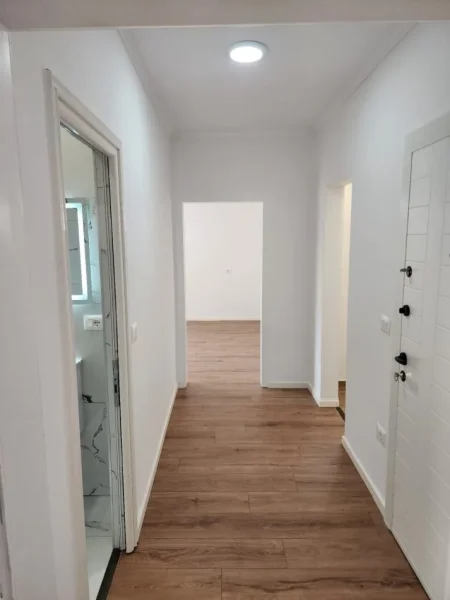 Tirane, shitet apartament 1+1+Ballkon Kati 4, 51 m² 95.000 € (rruga belul hatibi)