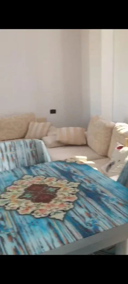 Tirane, jepet me qera apartament 2+1+Ballkon Kati 4, 85 m² 400 € (rruga fiqeri rusi)