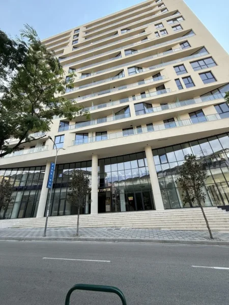 Tirane, shitet apartament duplex 1+1+Ballkon Kati 7, 75 m² 165.000 € (Golden Tower Mine Peza Gati Per Banim Okazion)