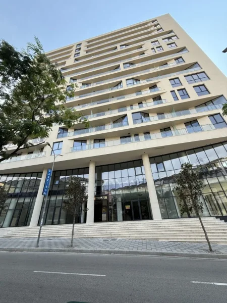 Tirane, shitet apartament duplex 1+1+Ballkon Kati 7, 75 m² 165.000 € (Golden Tower Mine Peza Gati Per Banim Okazion)