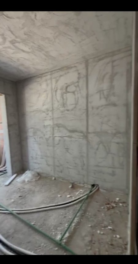 Tirane, shitet apartament 2+1+Ballkon Kati 7, 93 m² 88.000 € (Univers City Okazion 950€/m2)