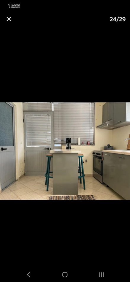 Tirane, jap me qera garsonier Kati 0, 30 m² 300 € (Perballe parlamentit Rruga Jeronim De Rada)