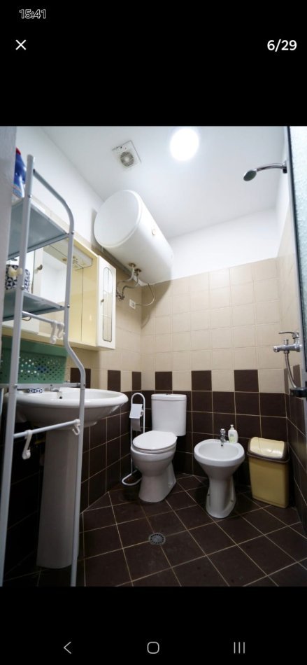 Tirane, jap me qera garsonier Kati 0, 30 m² 300 € (Perballe parlamentit Rruga Jeronim De Rada)