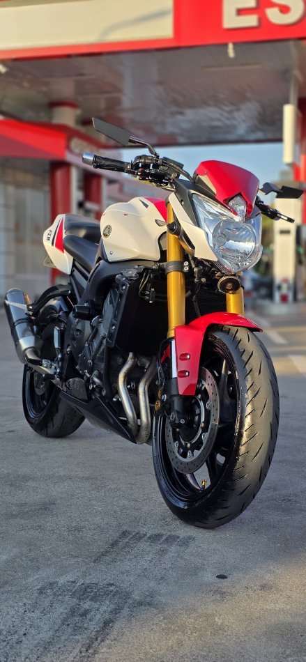 YAMAHA FZ8 WGP 50th Anniversary Edition 77, Durres, shitet motor sportiv , 38.000 km