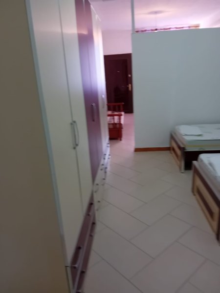 Me qera : Apartament 1+1 (50m2) kati 1 Fakulteti Ekonomik 39000 lekë ..( i përshtatshëm 3 persona)