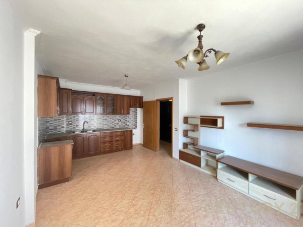 Tirane, shitet apartament 1+1 Kati 4, 70 m² 66.500 € (Misto Mame)
