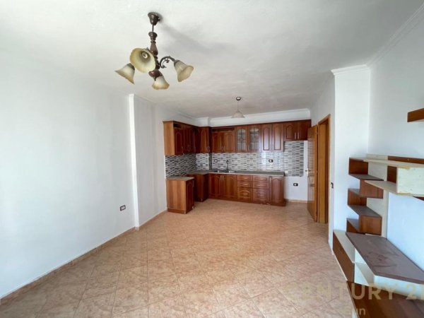 Tirane, shitet apartament 1+1 Kati 4, 70 m² 66.500 € (Misto Mame)