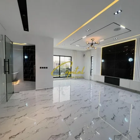 Tirane, shitet ambjent biznesi Kati 0, 120 m² 400.000 € (SHKOLLA E BASHKUAR)