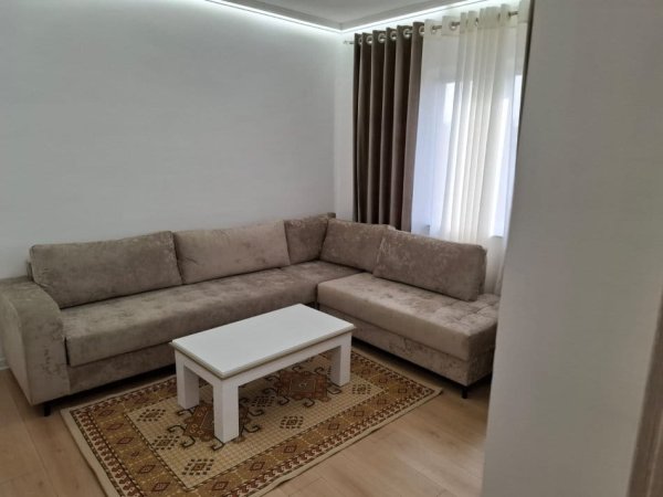 Tirane, jepet me qera apartament 1+1 , 60 m² 550 € (Tek ish Stacioni i Trenit, rruga Ferit Xhajko, prane Dispancerise)