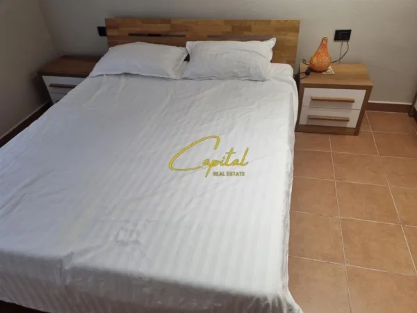 Tirane, jepet me qera apartament 1+1 Kati 2, 47 m² 500 € (ALI DEMI)