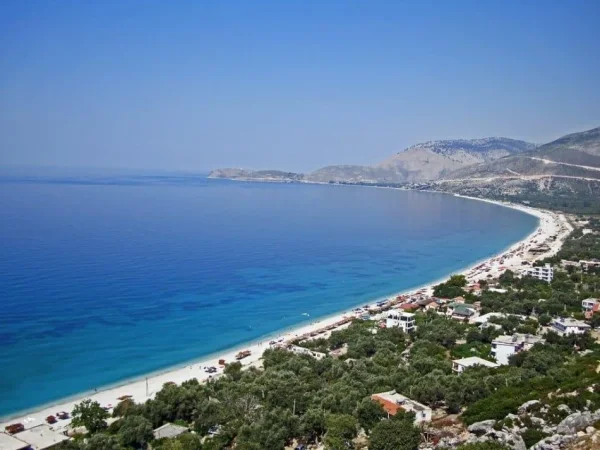 Tirane, shes toke , 1.677 m² 754.650 € (Borsh)