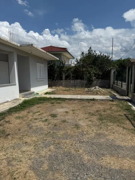 Kamez, shitet shtepi 1 Katshe Kati 1, 110 m²