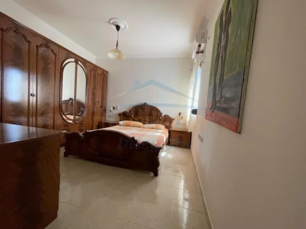 Tirane, jepet me qera apartament 2+1 Kati 9, 80 m² 600 € (Shkolla e Baletit , Rruga Petro Nini Luarasi)